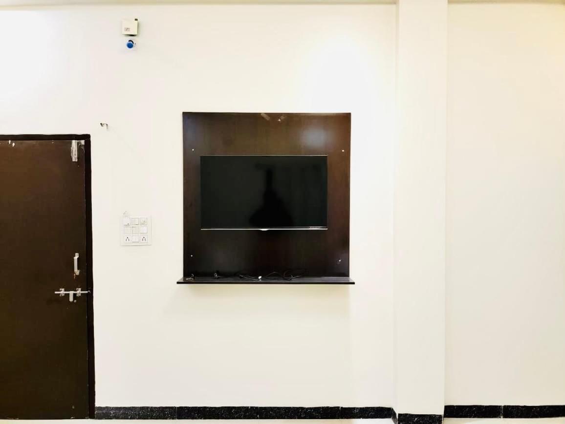 Ap Suite - By Ap Villa'S And Resort'S Ujjain Esterno foto