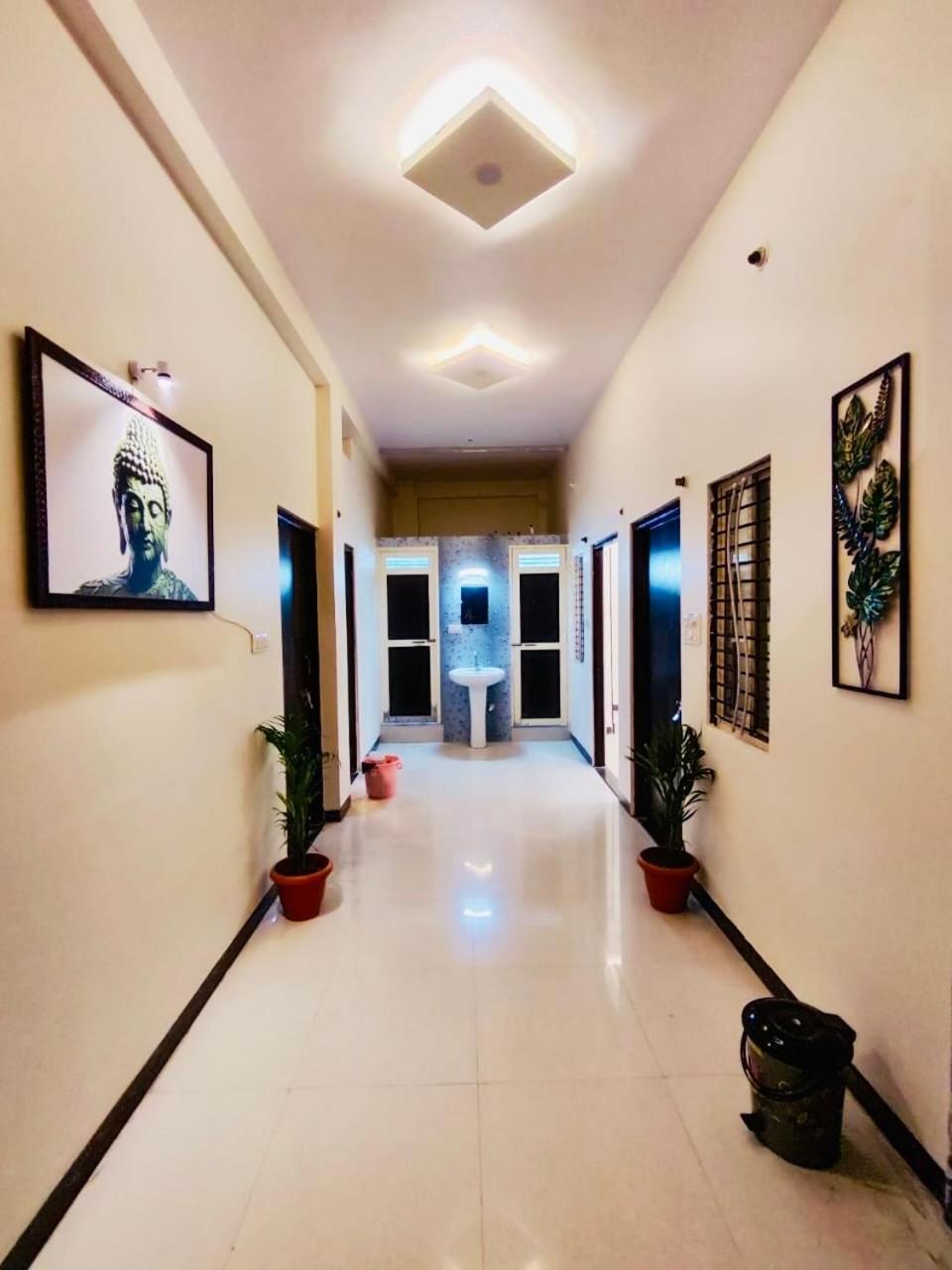 Ap Suite - By Ap Villa'S And Resort'S Ujjain Esterno foto