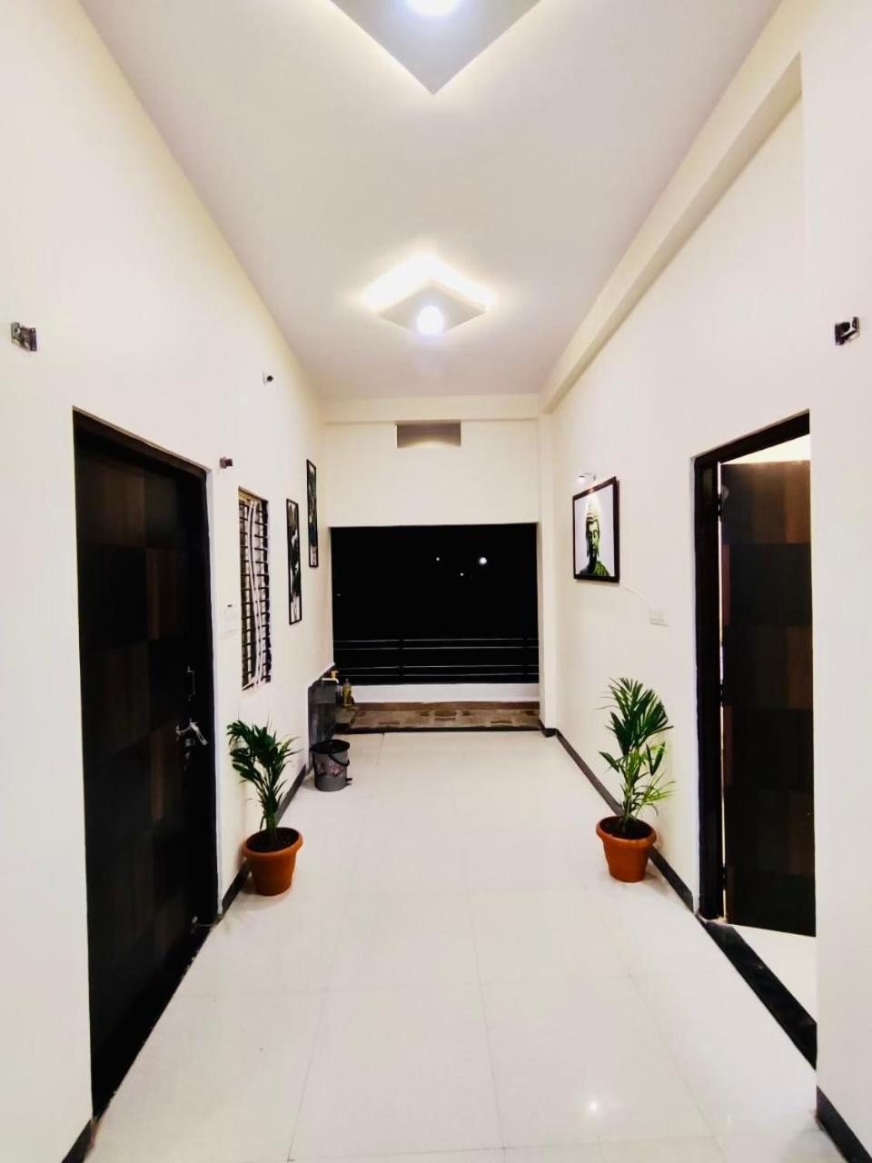 Ap Suite - By Ap Villa'S And Resort'S Ujjain Esterno foto